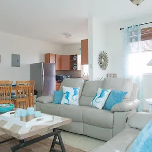https://coco-loco-ocean-views-balcony-pool-laundry.comcaribbean.com